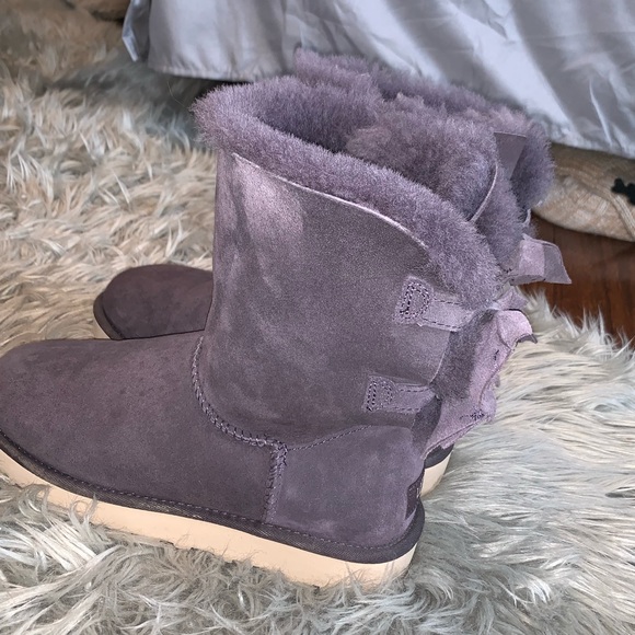 purple UGGs, *ONLY WORN TWICE*! - Picture 3 of 6